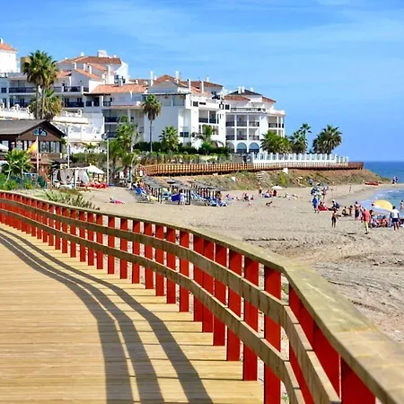 Apartment 2-bed Apt In Under 2km To Beach
