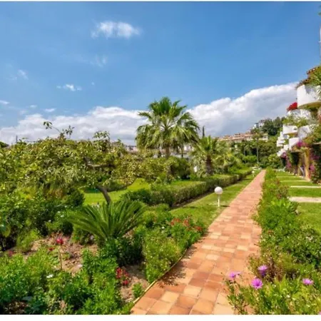2-bed Apt In Under 2km To Beach Apartment