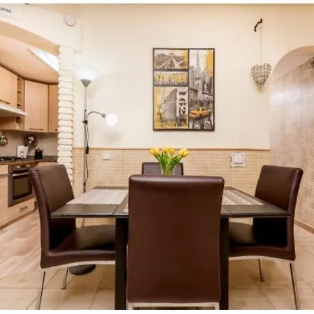 Apartment 2-bed Apt In Under 2km To Beach *