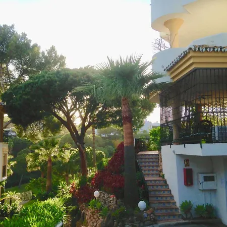 Apartment 2-bed Apt In Under 2km To Beach