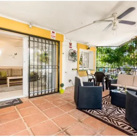 Apartment 2-bed Apt In Under 2km To Beach *