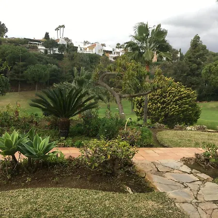 Apartment 2-bed Apt In Under 2km To Beach