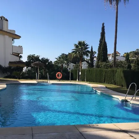 2-bed Apt In Under 2km To Beach Sitio de Calahonda
