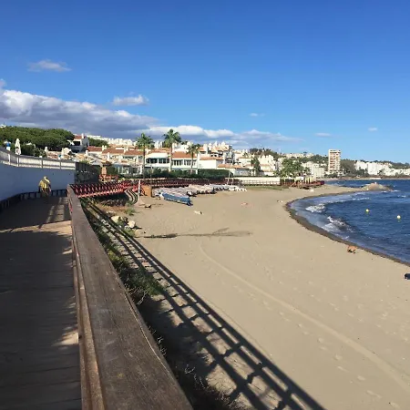 Apartment 2-bed Apt In Under 2km To Beach