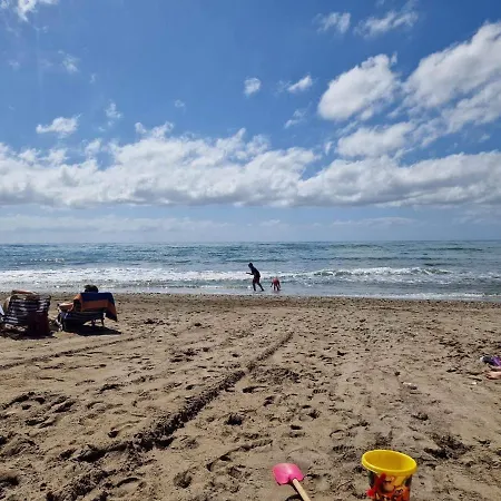 2-bed Apt In Under 2km To Beach Apartment *