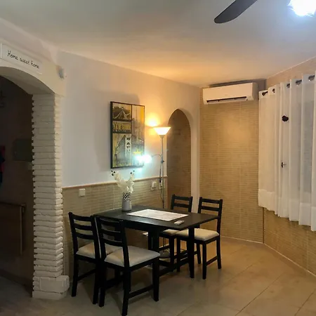 2-bed Apt In Under 2km To Beach Apartment *